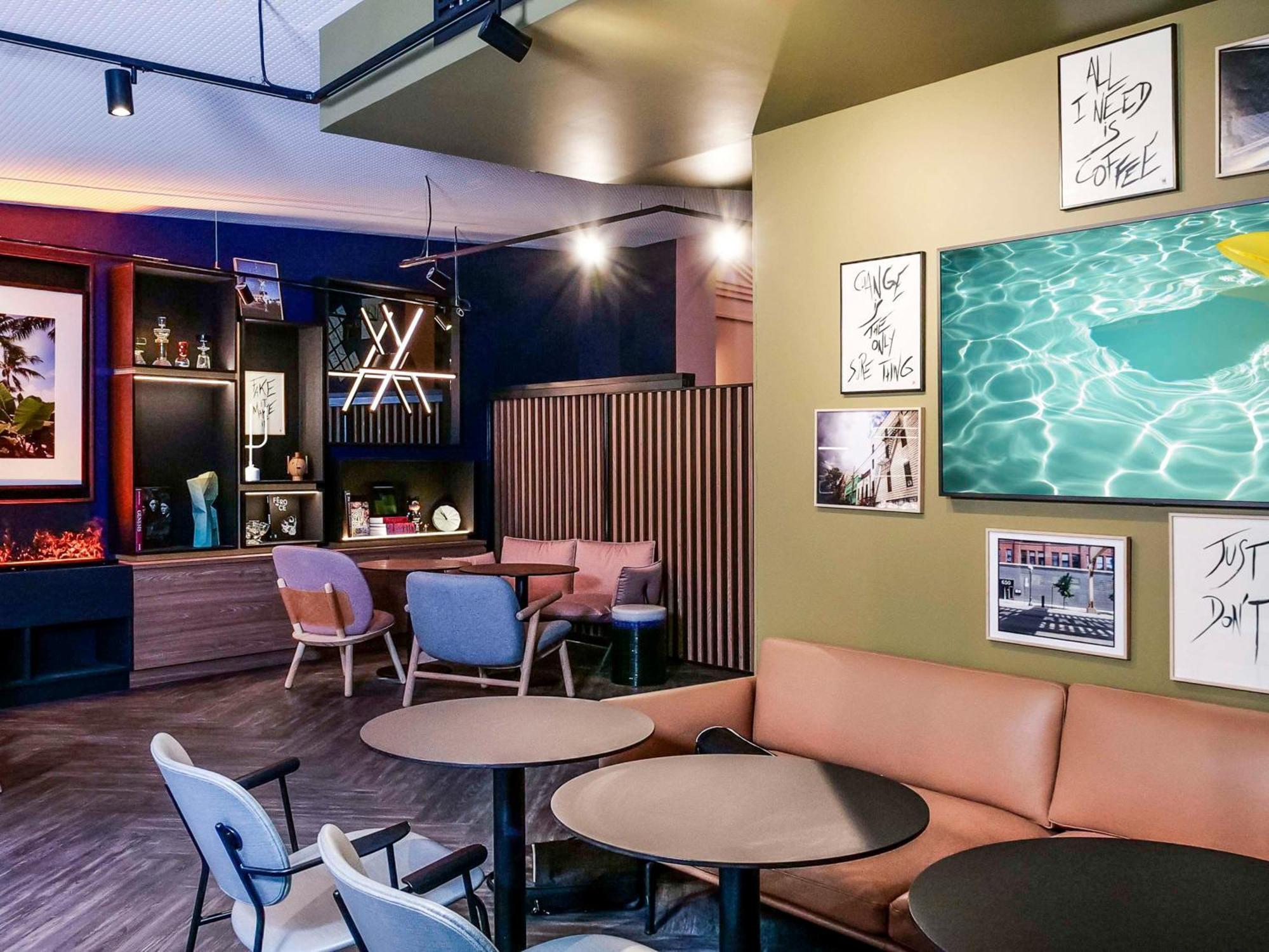 Tribe Paris Batignolles Hotel Exterior photo