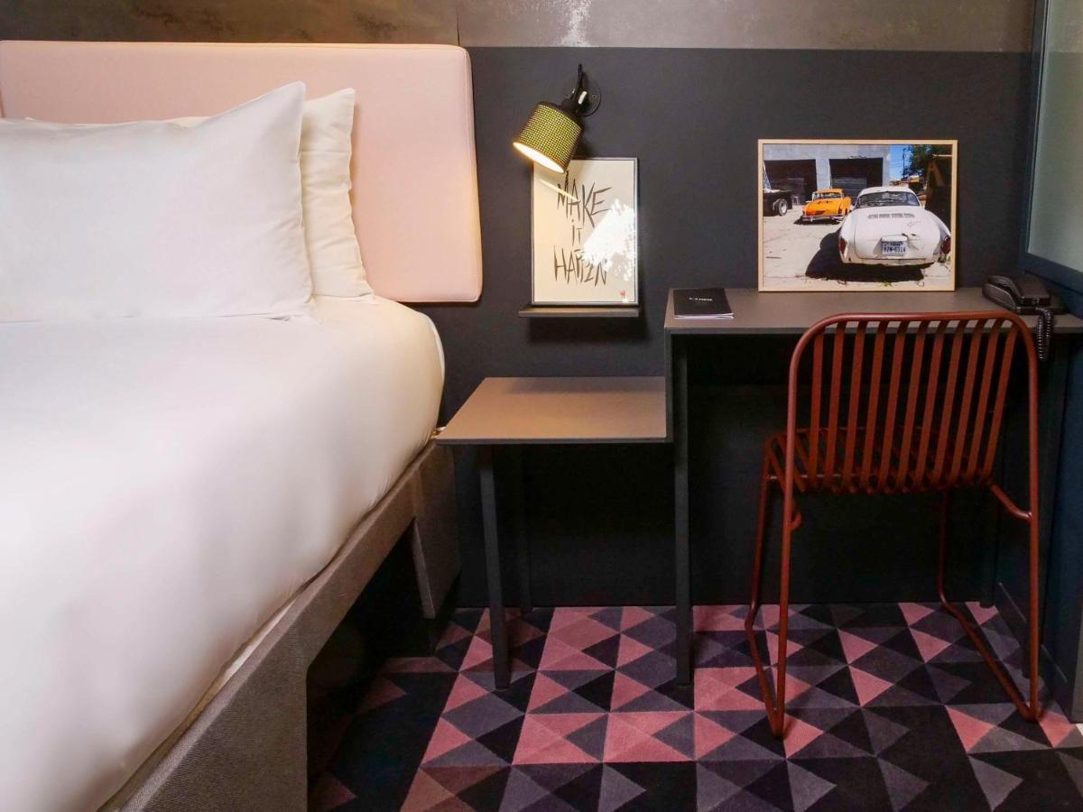 Tribe Paris Batignolles Hotel Exterior photo