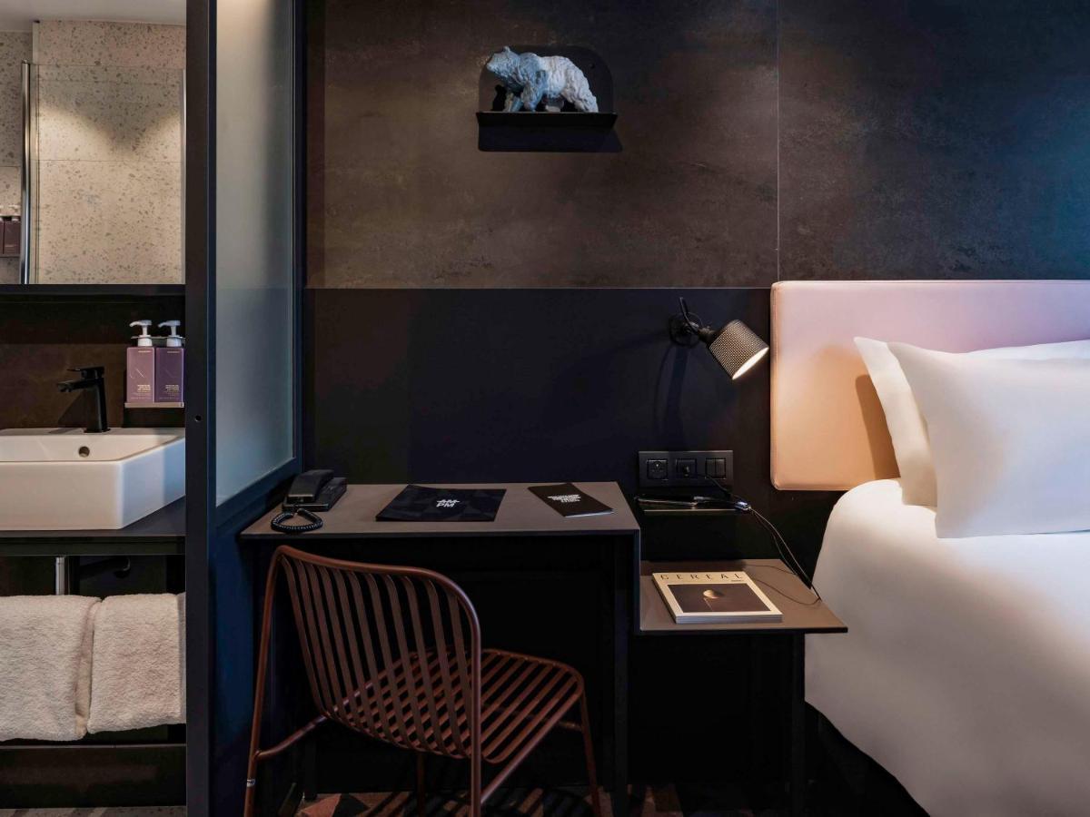 Tribe Paris Batignolles Hotel Exterior photo
